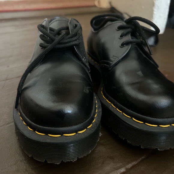 Doc Marten Oxford shoes- never worn! - Picture 1 of 4